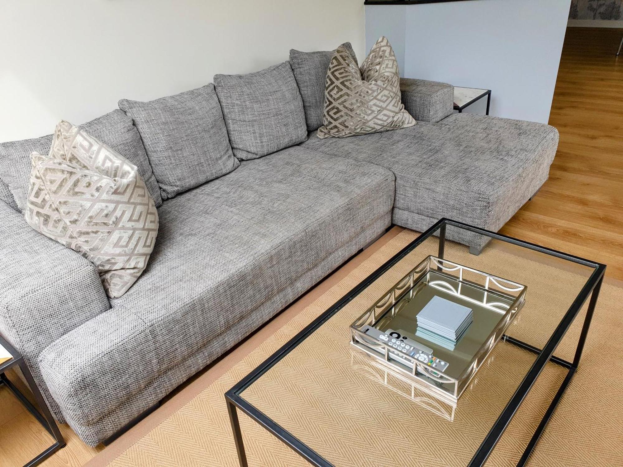 The Penthouse At Regent House Light And Airy Top Floor With Lift Access 1 Bedroom En-Suite Luxury Apartment Ultra Central Location Harrogate Exterior foto