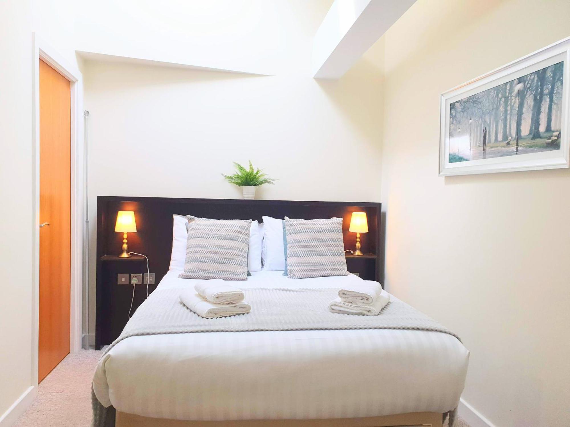 The Penthouse At Regent House Light And Airy Top Floor With Lift Access 1 Bedroom En-Suite Luxury Apartment Ultra Central Location Harrogate Exterior foto